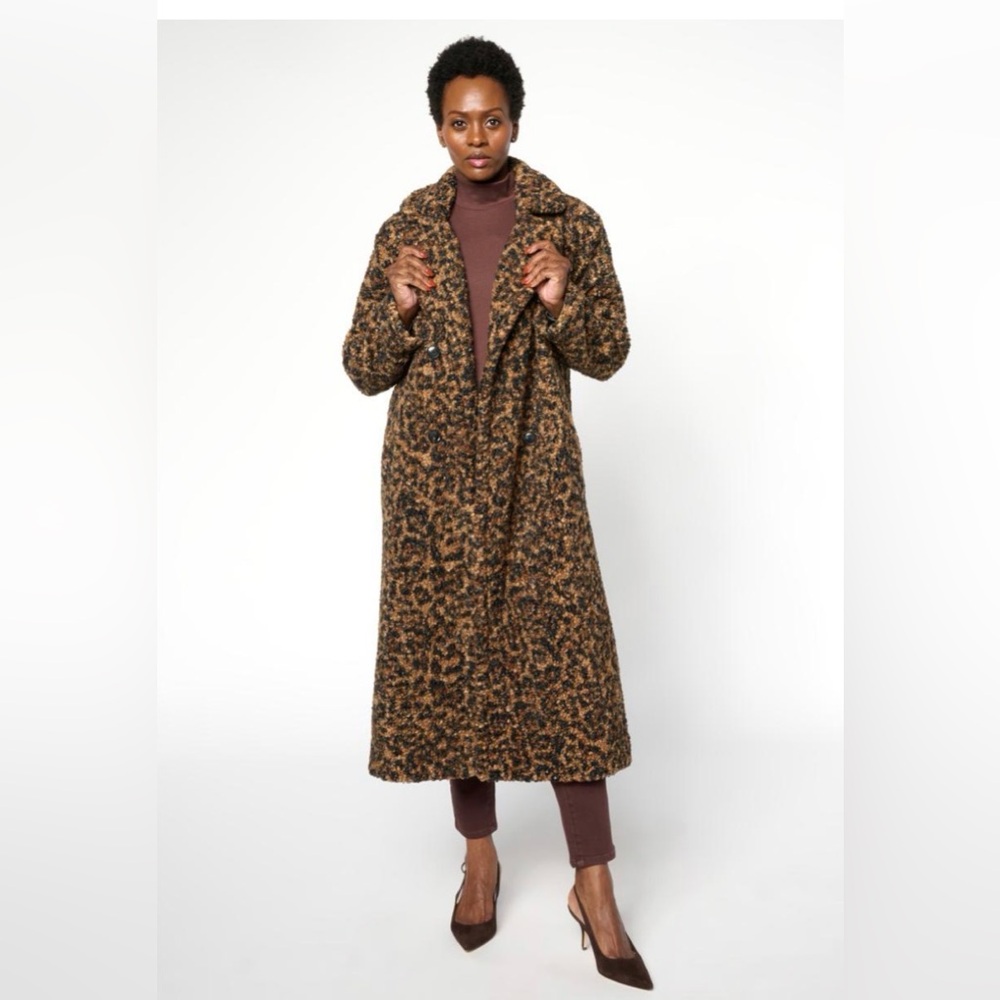 G by Giuliana Black Label Knit Teddy Luxe
Coat. Medium.
